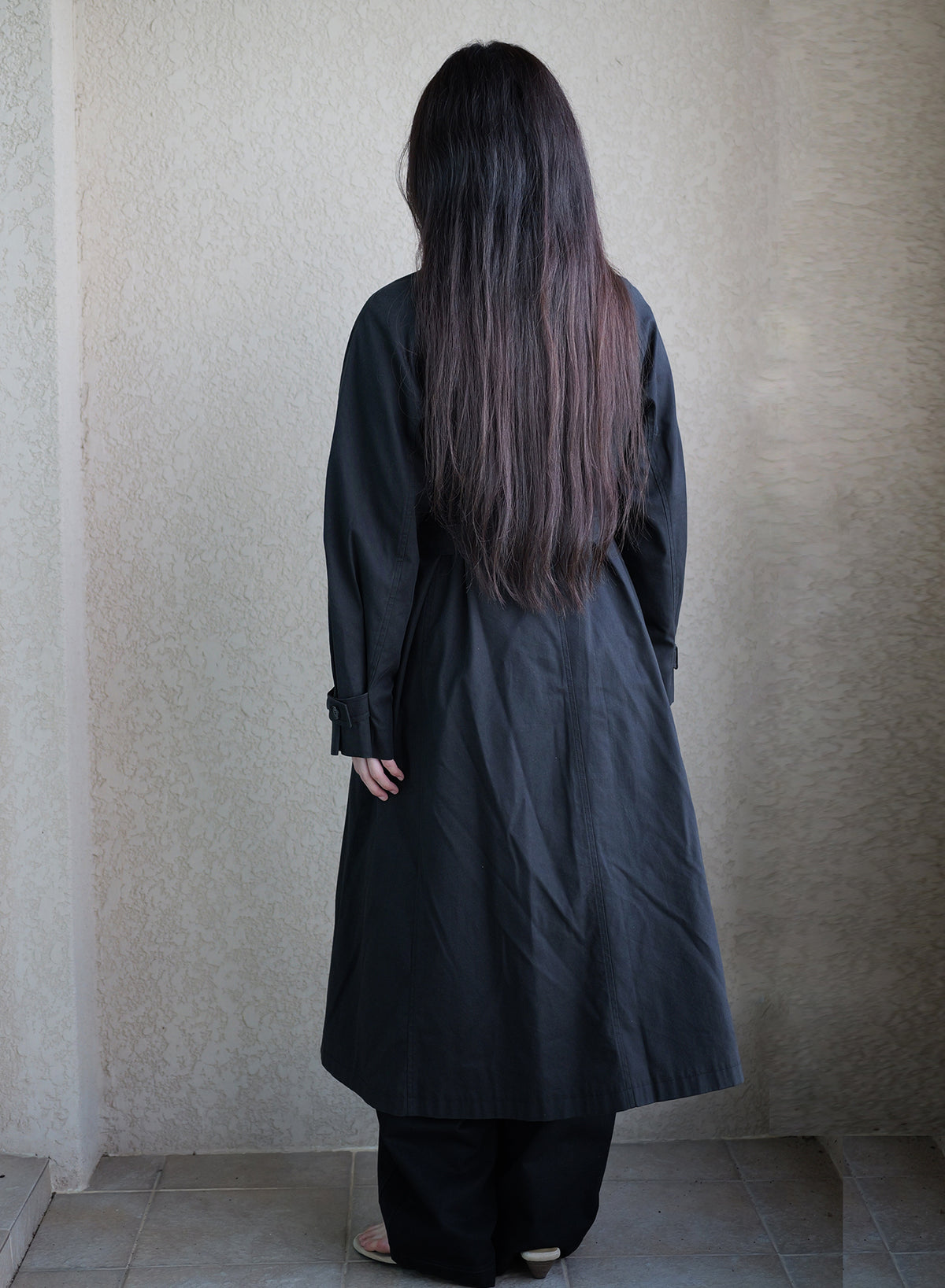 010 Vintage Maxi Raglan Coat — Black