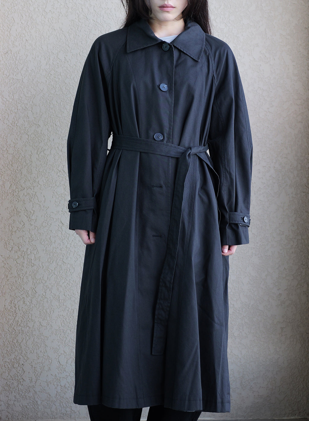 010 Vintage Maxi Raglan Coat — Black