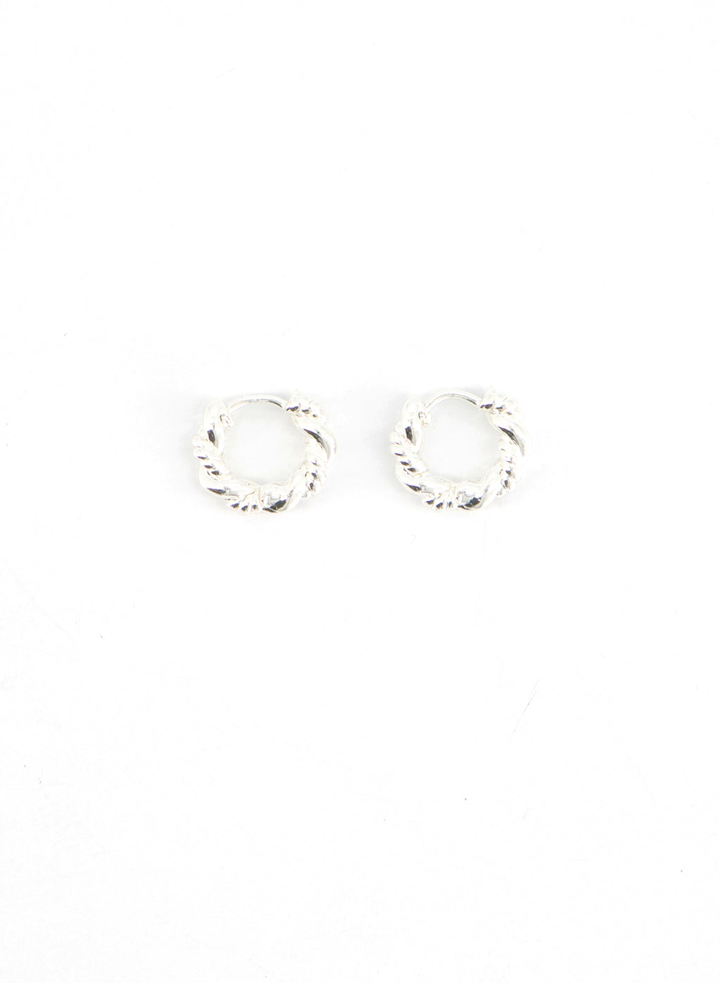 Twist Dual Hoops