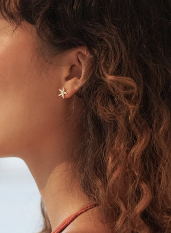 Tide Kiss Studs