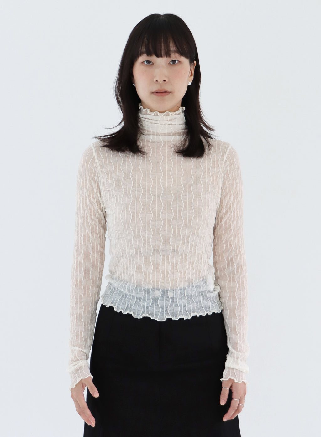 WAVY HIGH NECK TOP