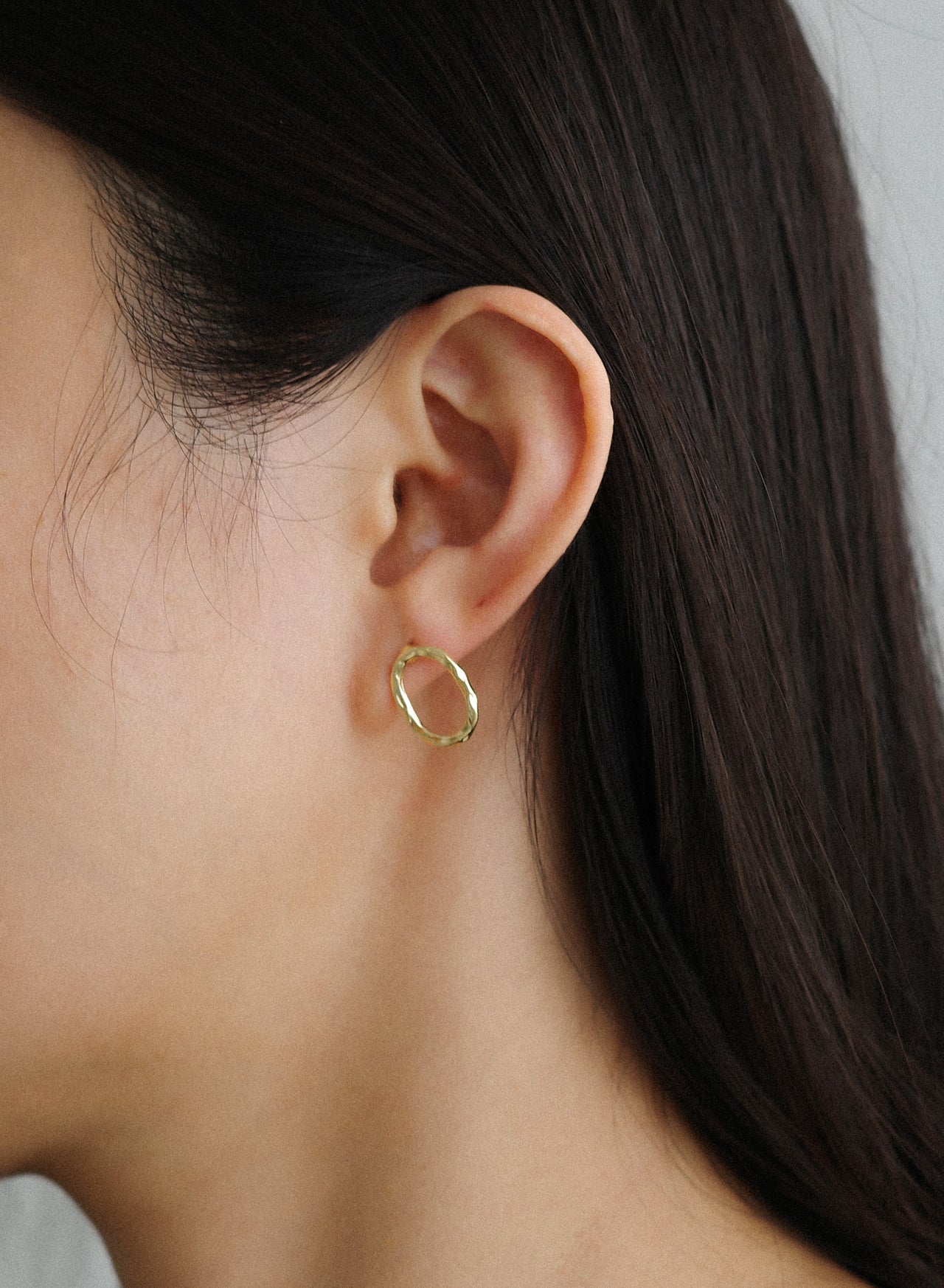 Crumpled Oval Studs • Gold