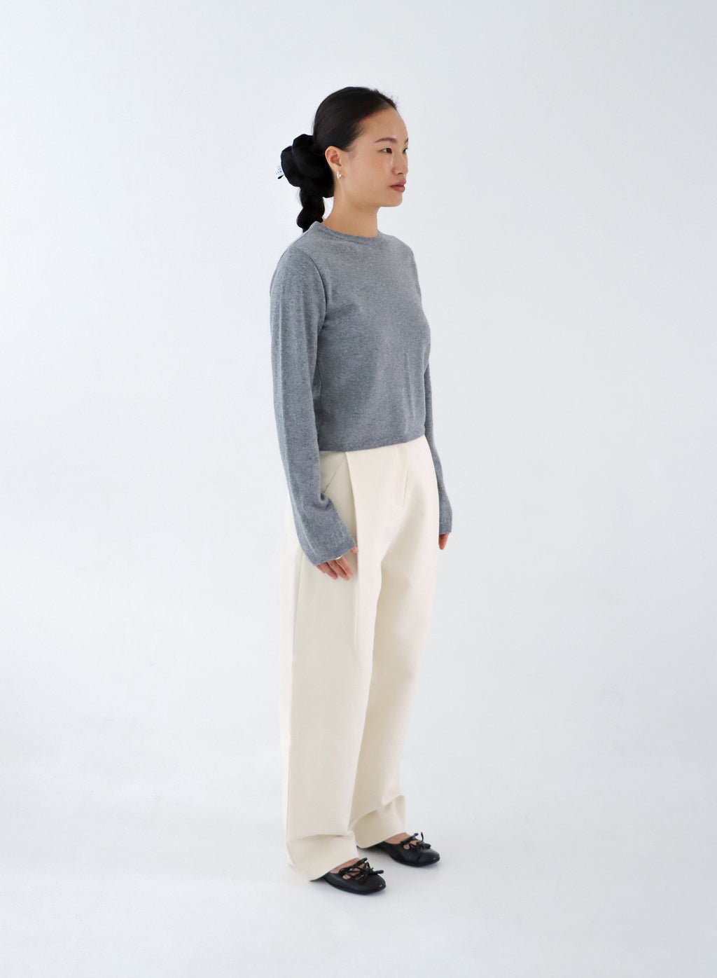 WOOL ROUND-NECK KNIT