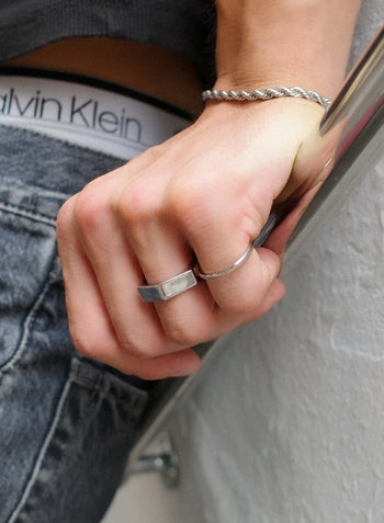 Flat Line Ring (2mm)