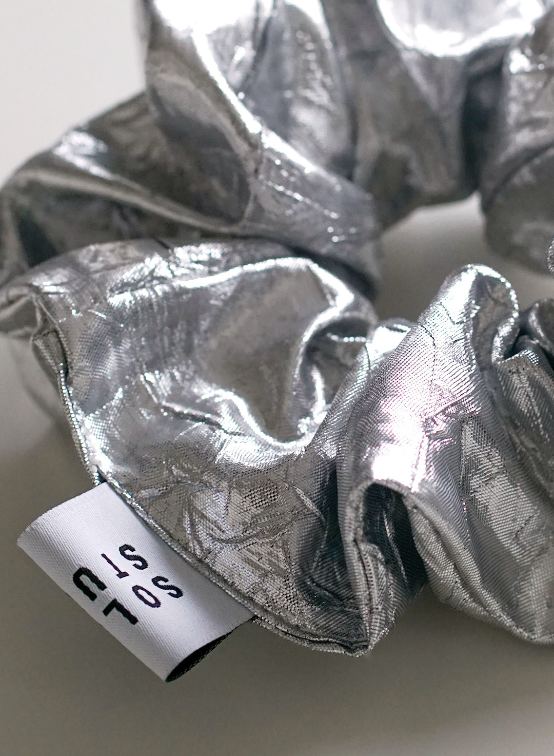 METALLIC SCRUNCH