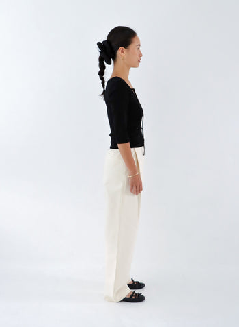 CLASSIC PLEATED BARREL LEG PANTS