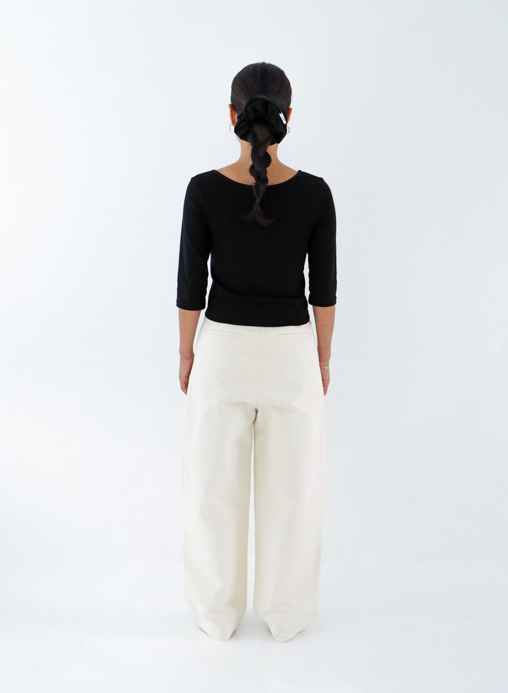 CLASSIC PLEATED BARREL LEG PANTS