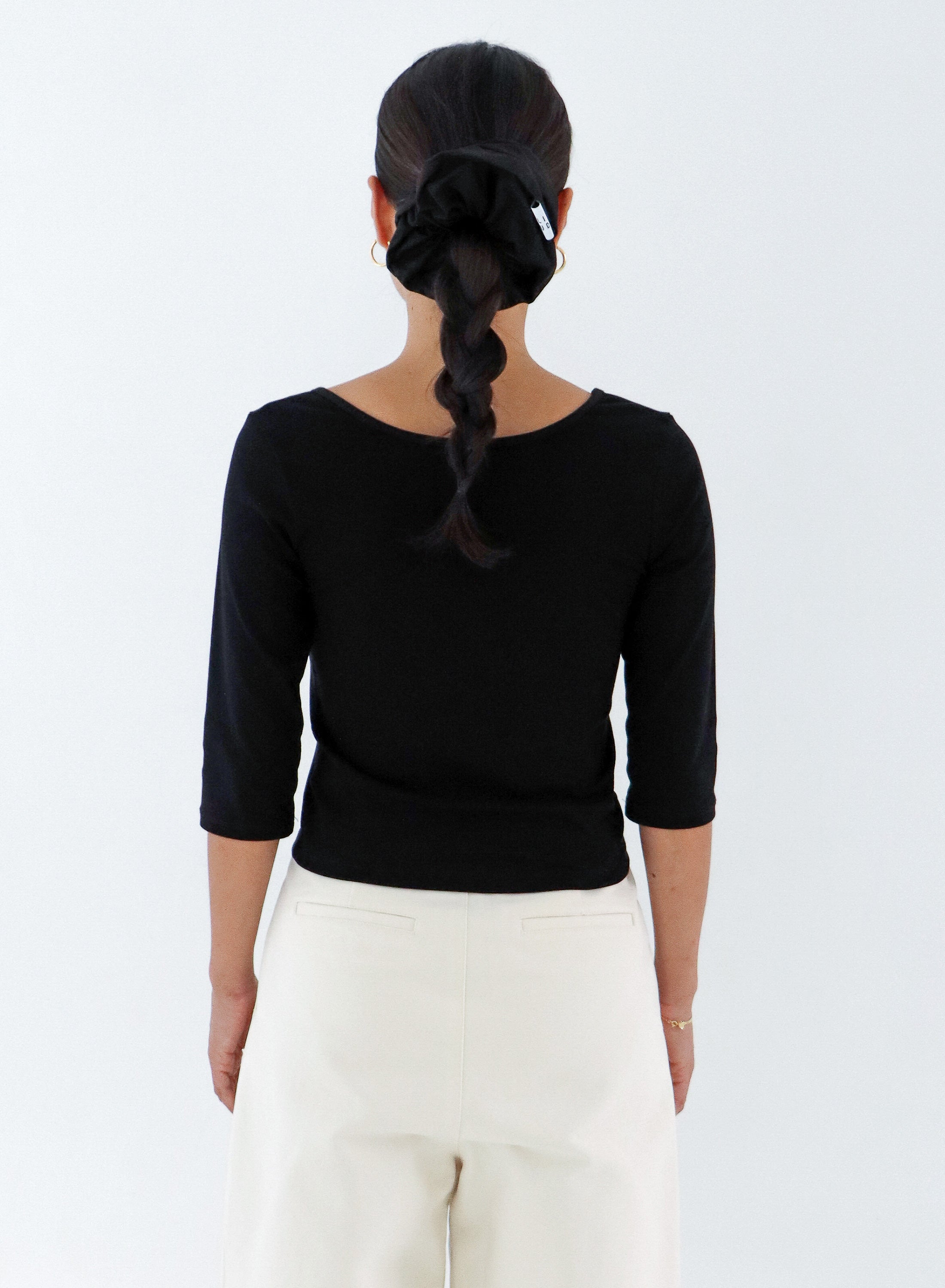 REVERSIBLE SCOOP-NECK TOP