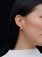 GRACE PEARL STUDS