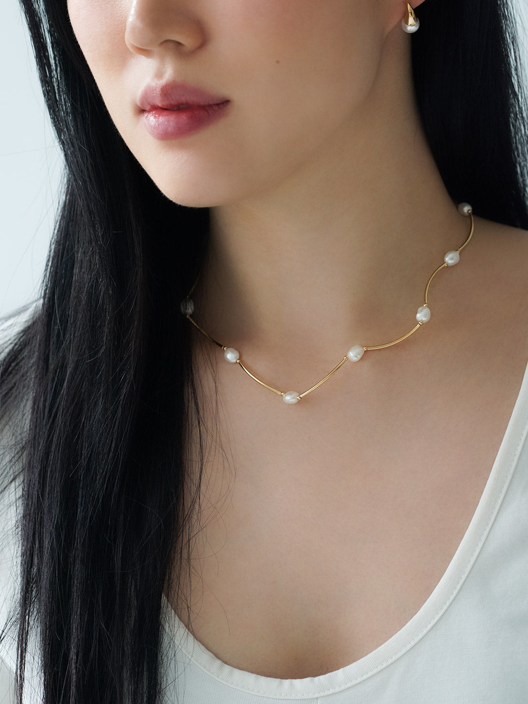 WAVY FRESHWATER PEARL NECKLACES