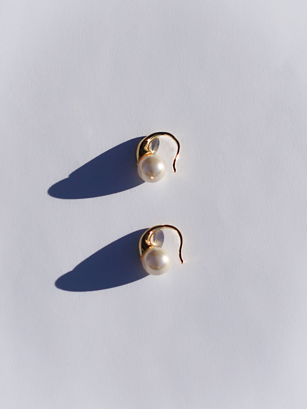 LILY PEARLS EARRINGS