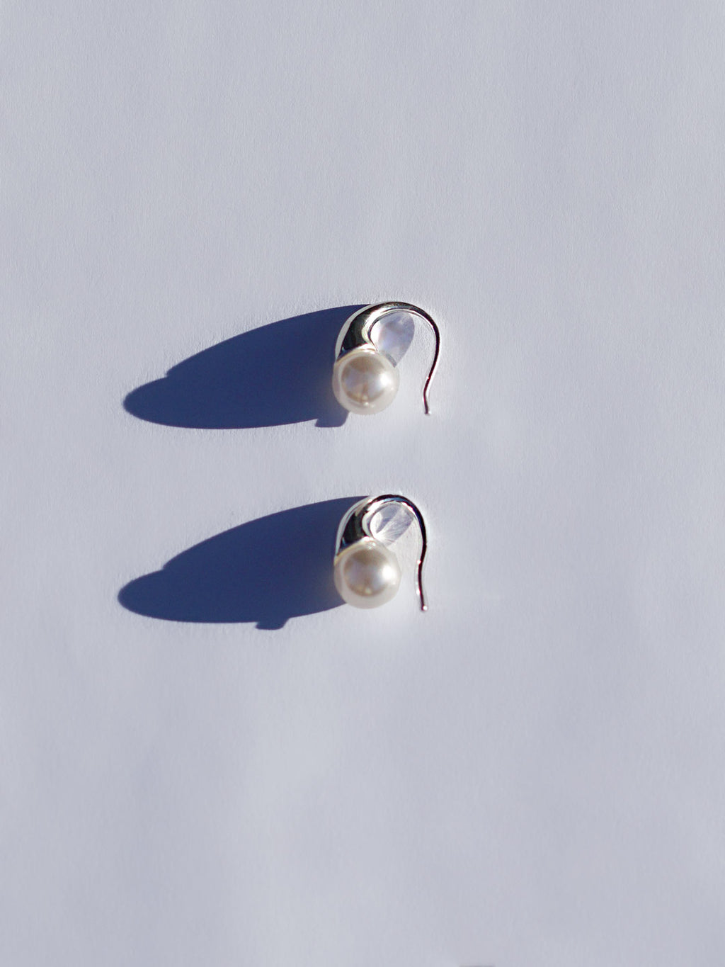 LILY PEARLS EARRINGS