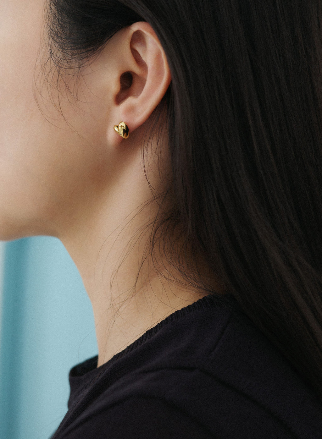 Voluminous Heart Earrings • Gold
