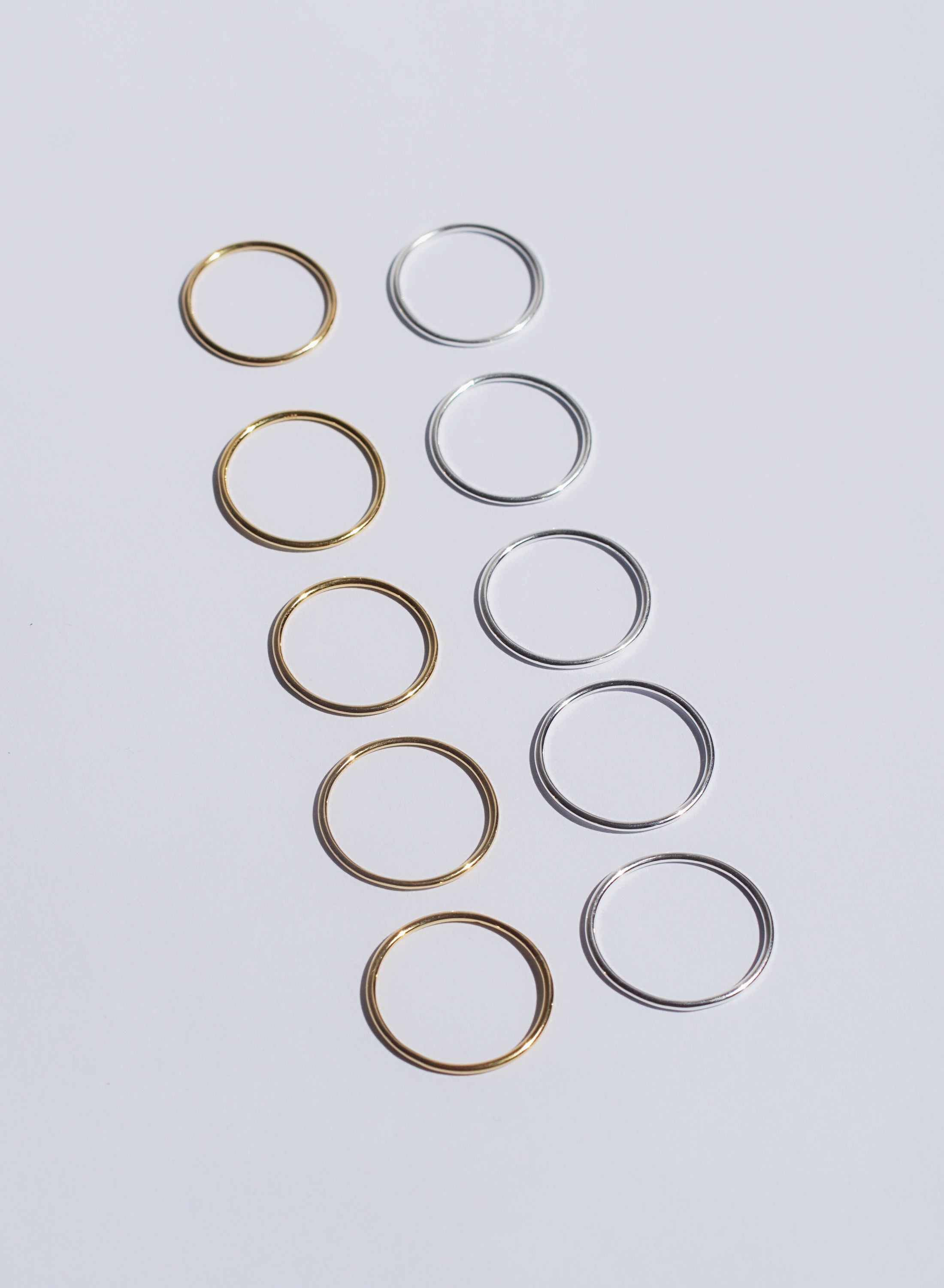 SIMPLE LAYERING RINGS