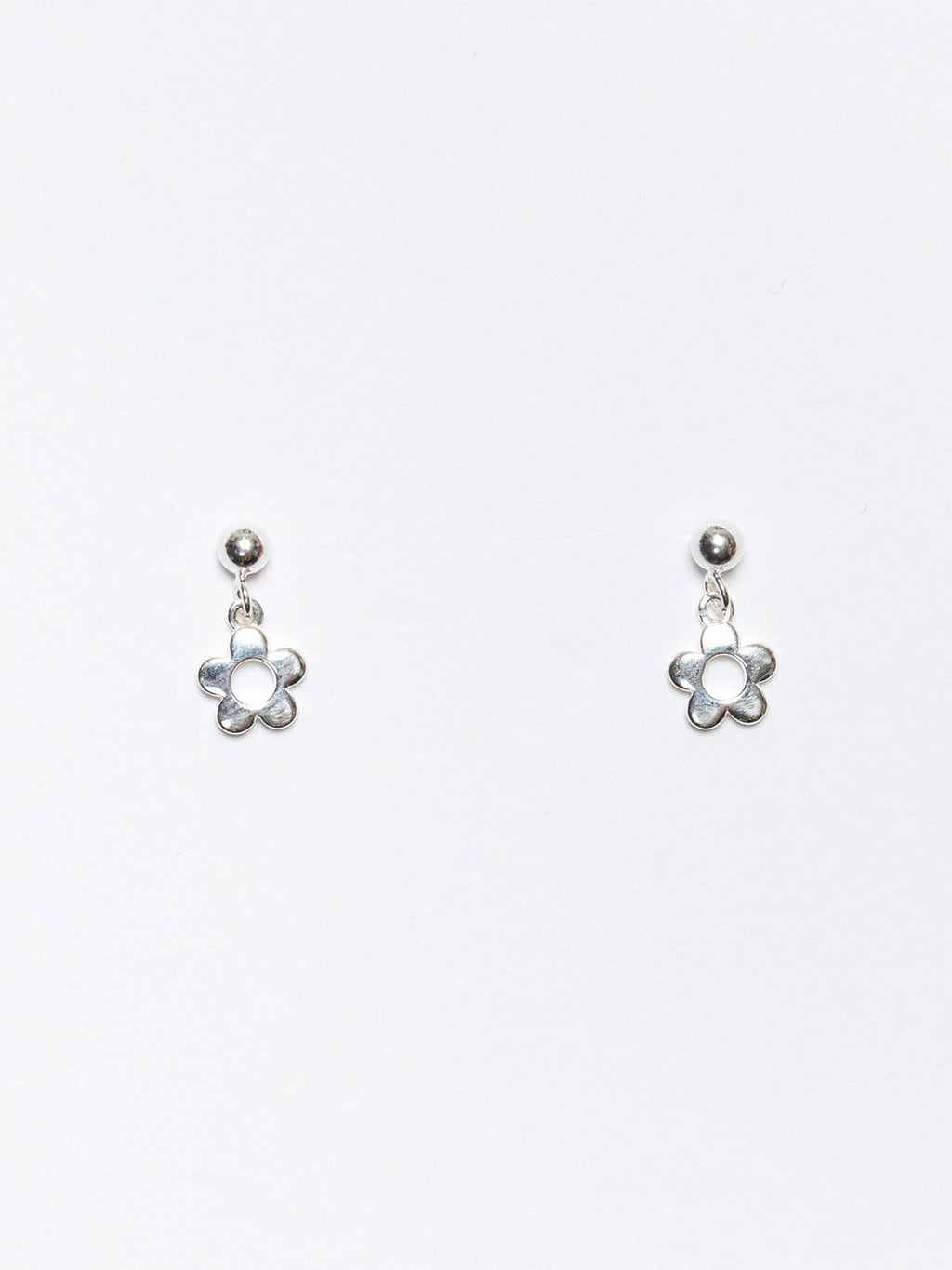 Baby Daisy Earrings