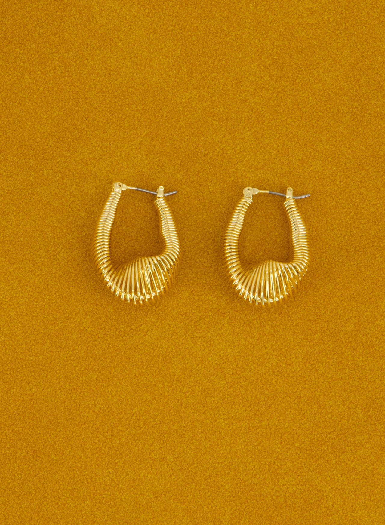 Spiral Hoops • Gold