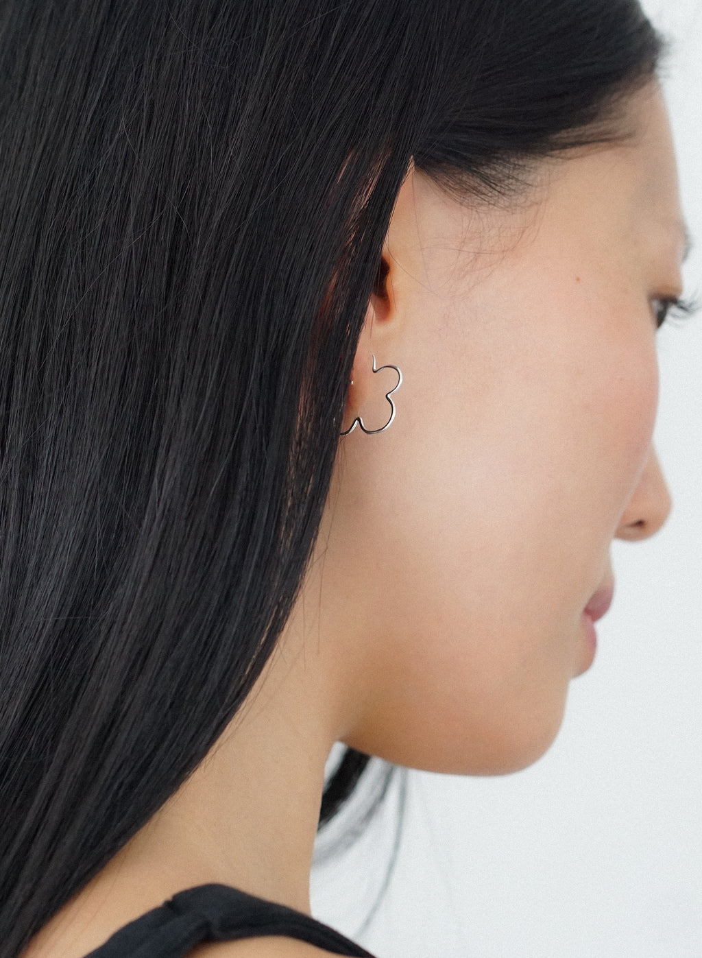 WIRE FLOWER EARRINGS • 925 Sterling silver