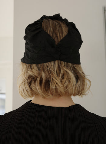 Pleated Bonet