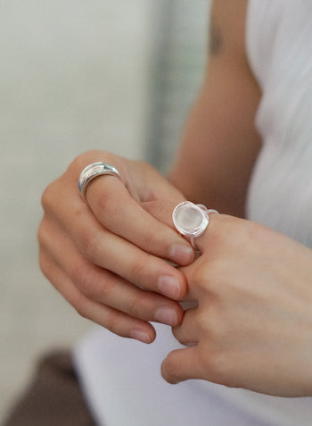Concave Flat Ring