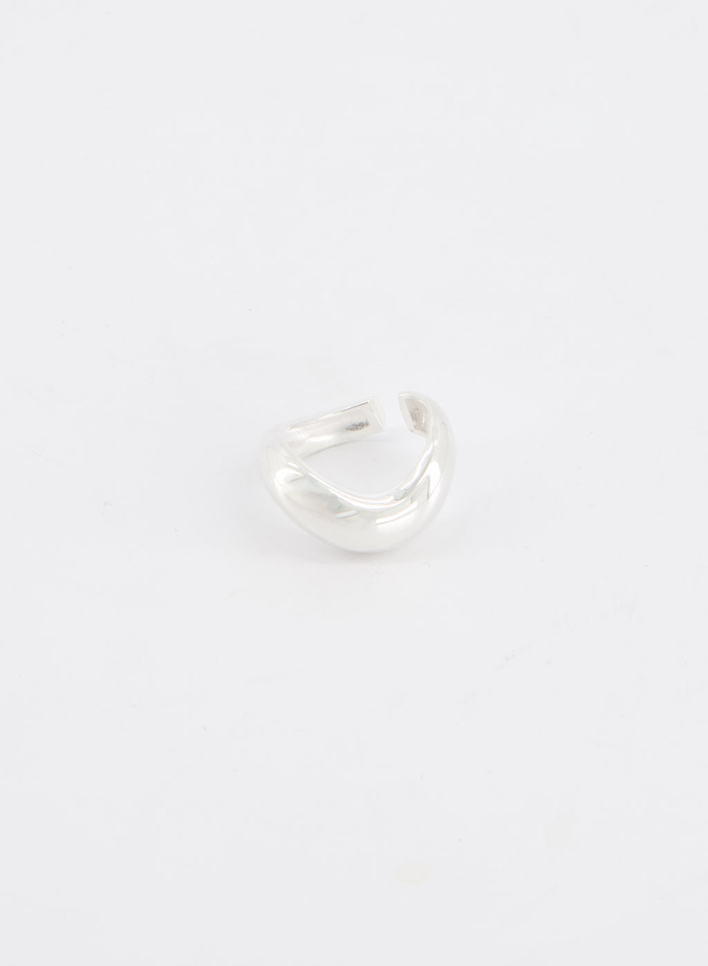 Fluid Curve Ring