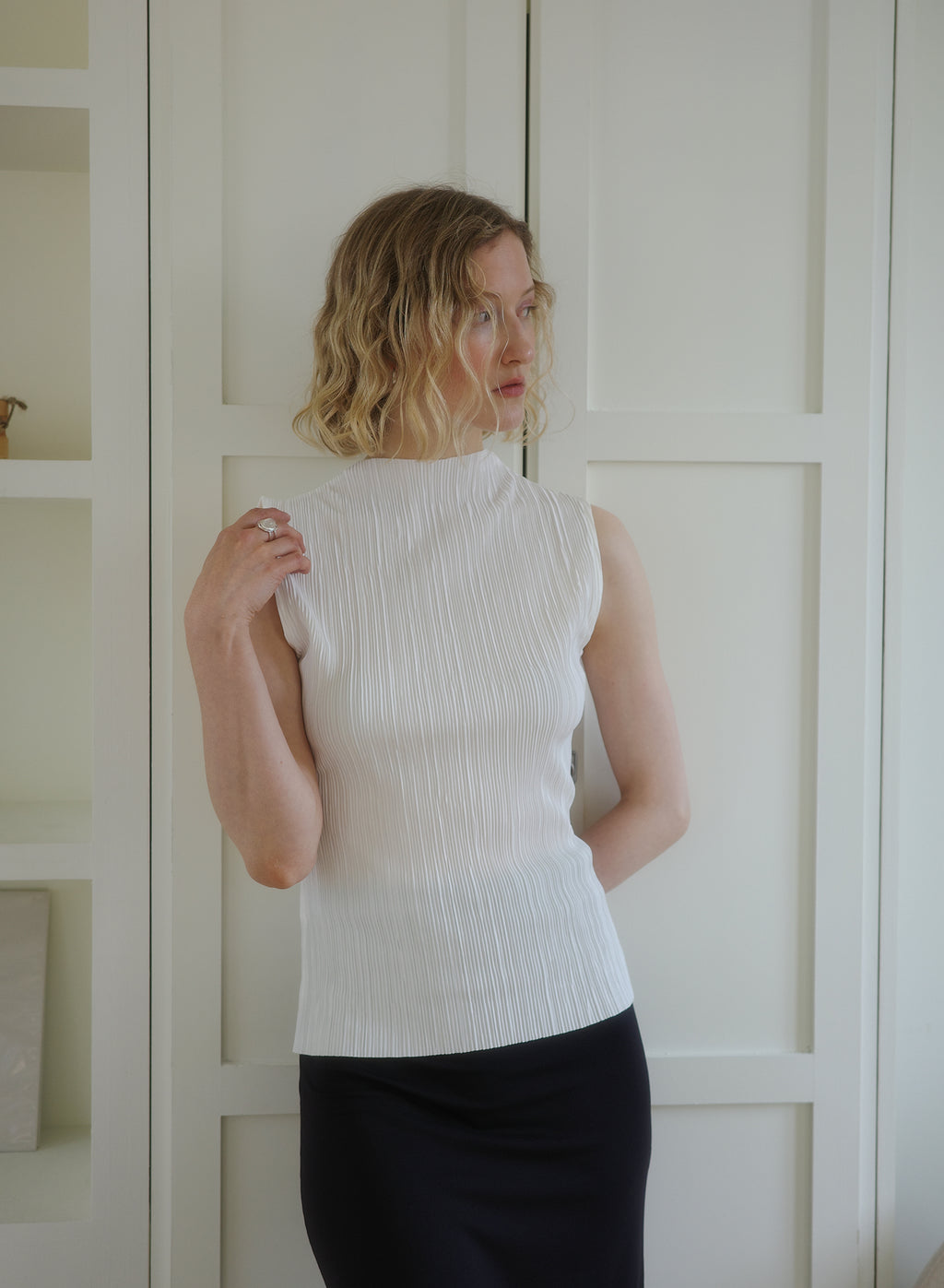 [40%OFF] Pleated Sleeveless Top ii ㅡ White