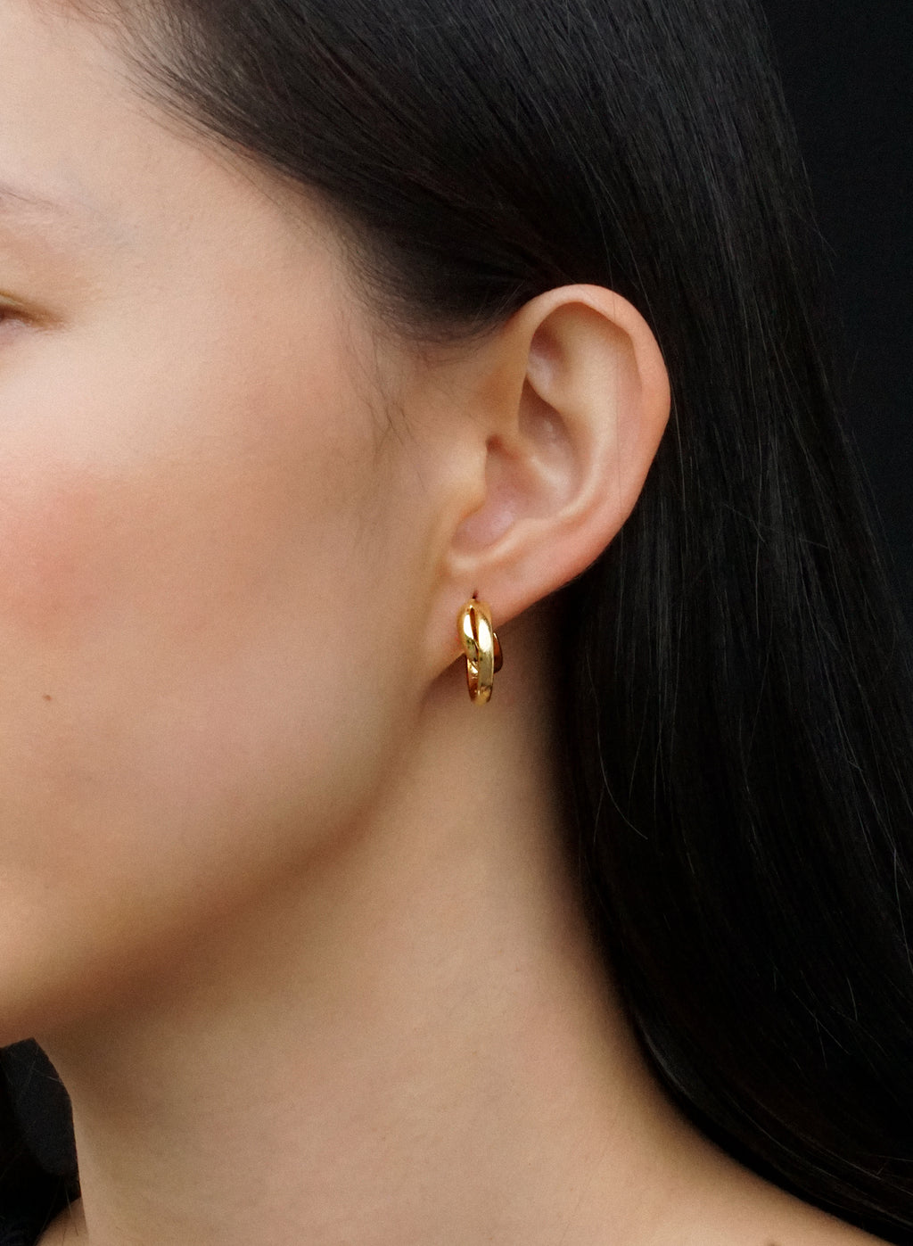 Saturn Hoops • Gold