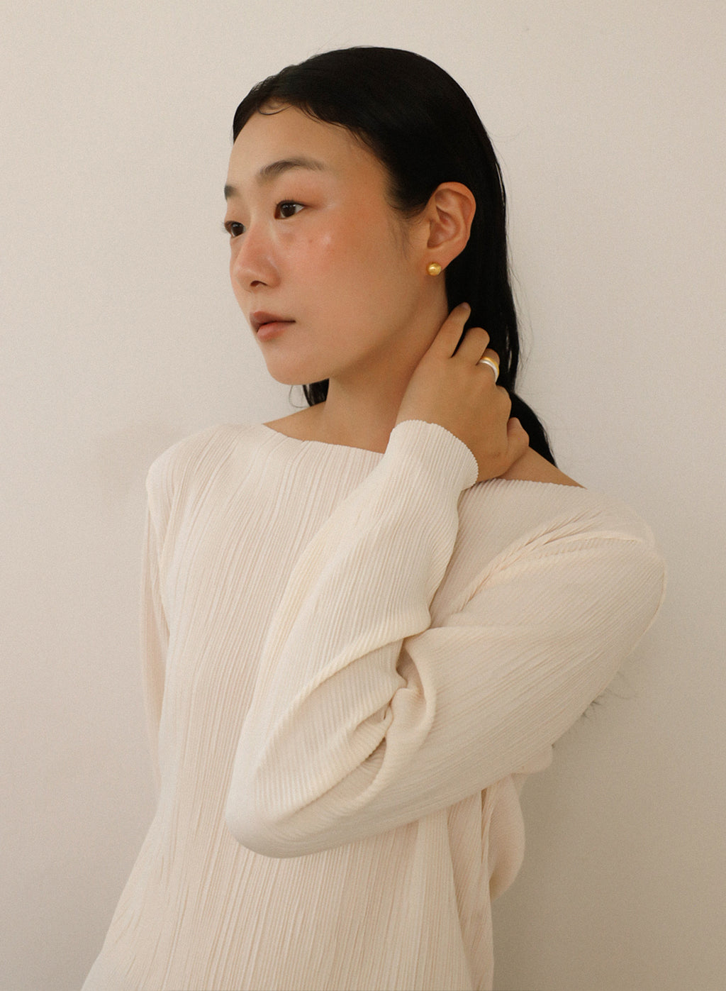 (1+1)Soft Pleats Long-Sleeve Top ㅡ Cream